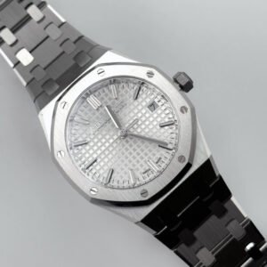 Audemars Piguet Royal Oak 77350ST.OO.1261ST.01 Stainless Steel Silver-Toned Dial - Image 3