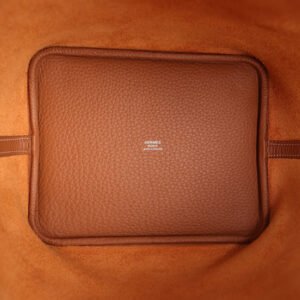 Hermès Picotin Lock 22 Gold Clemence Palladium Hardware - Image 7