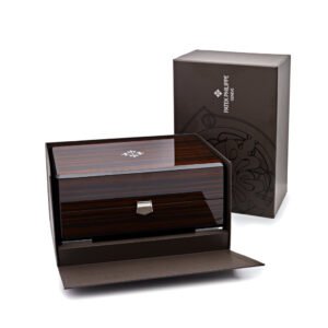 Patek Philippe Nautilus 5990/1A-011, Stainless Steel, Blue Index Dial 40 mm - Image 2